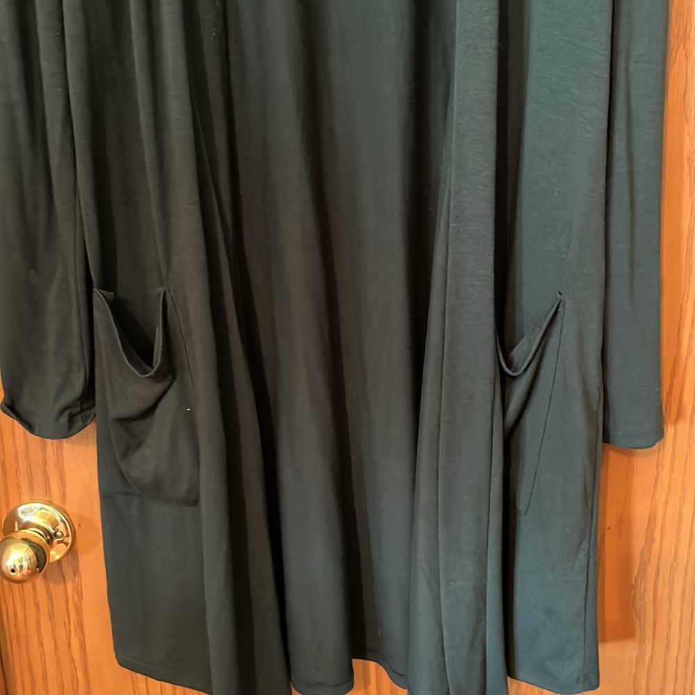 Open sweater - Picture 3 of 3